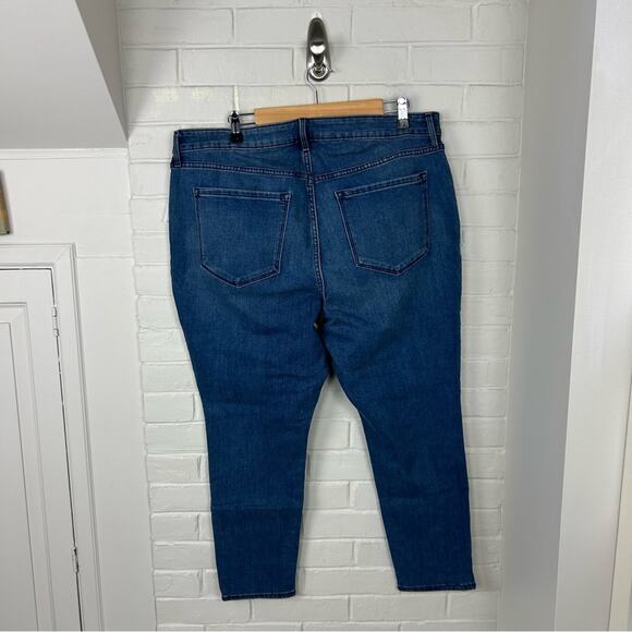 NWT Old Navy High Rise Wow Super Skinny Jeans Size 18 Petite - Picture 8 of 8